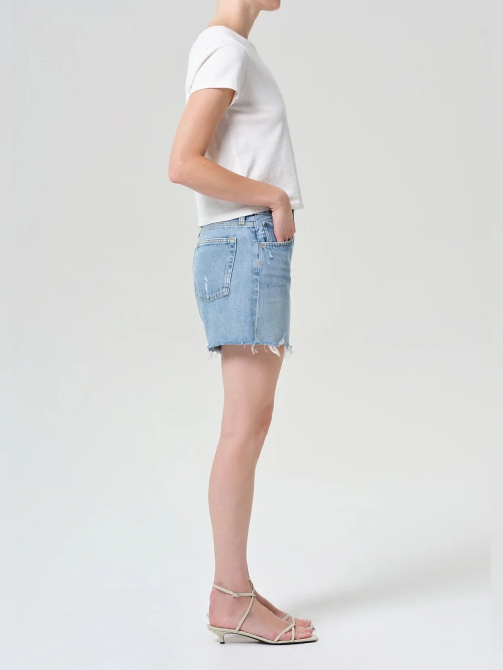 Agolde Light Blue Distressed Denim Cutoff Shorts Sz 29 Coastal Casual Chic